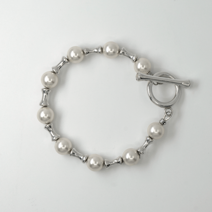 gat string pearl bracelet