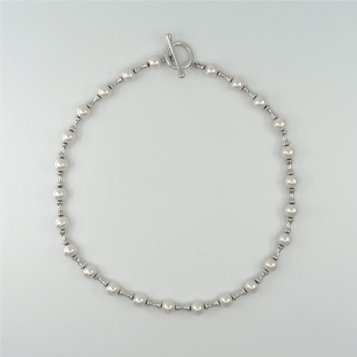gat string pearl necklace